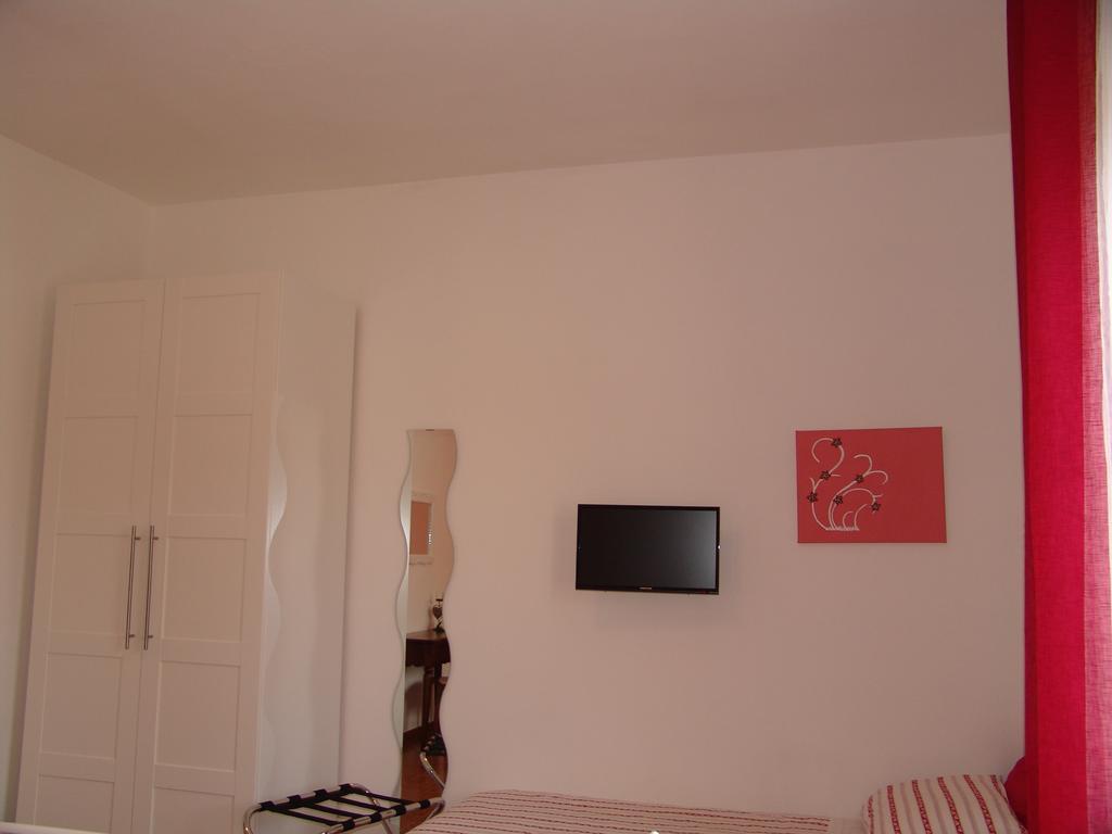 B&B Myosotis Pisa Rom bilde
