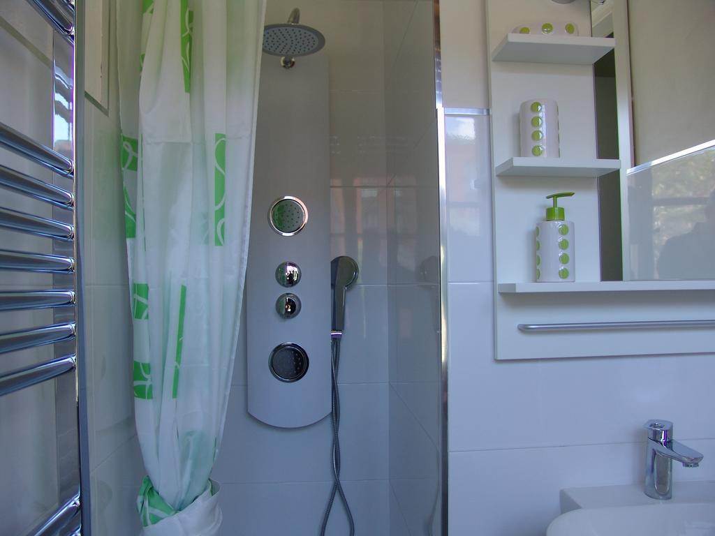 B&B Myosotis Pisa Rom bilde